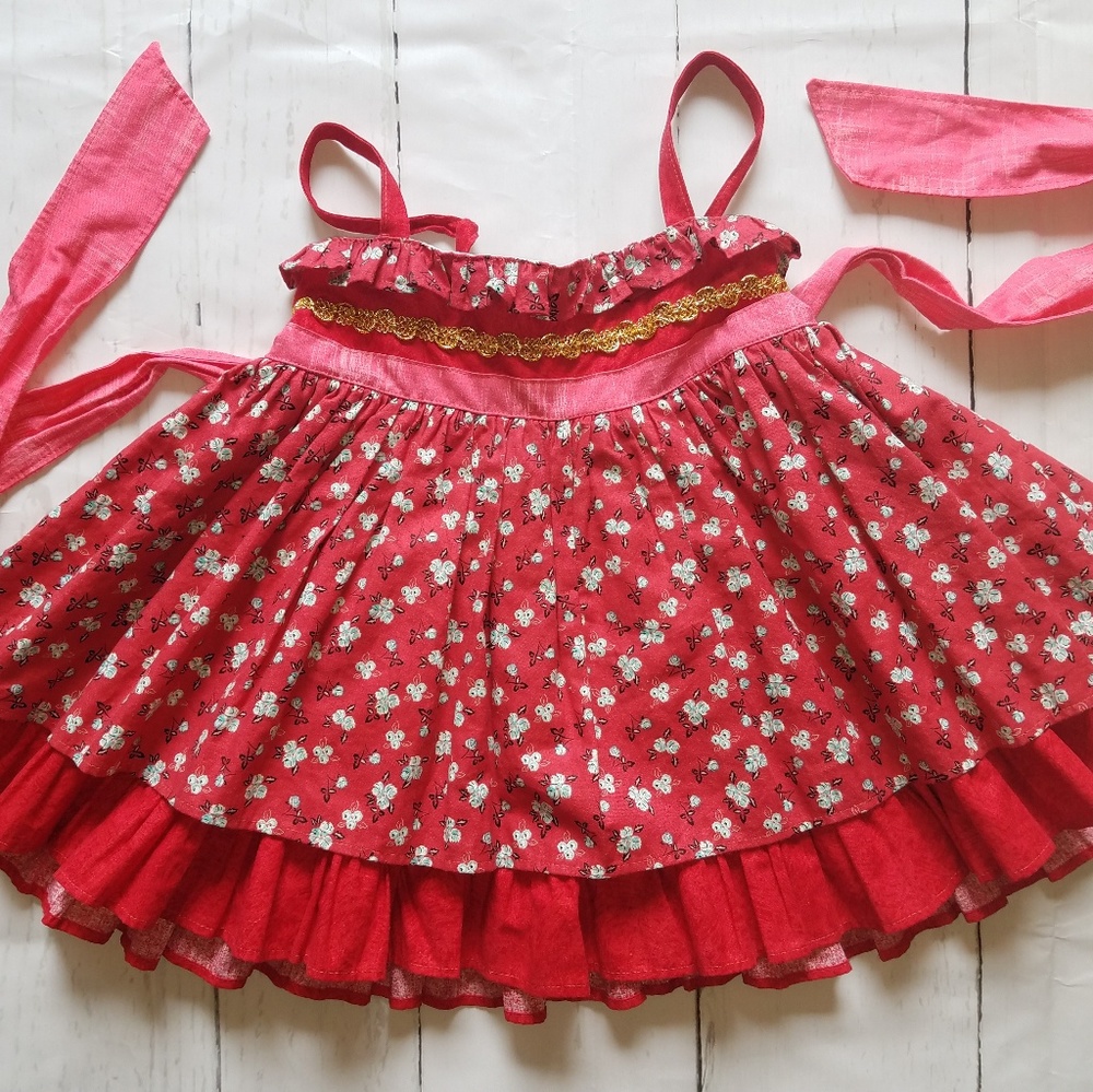 Jk heirloom custom made size 4 euc